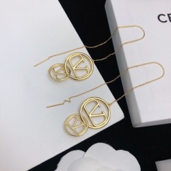 Celebrities love earrings 2023SS VALENTINO Valentino